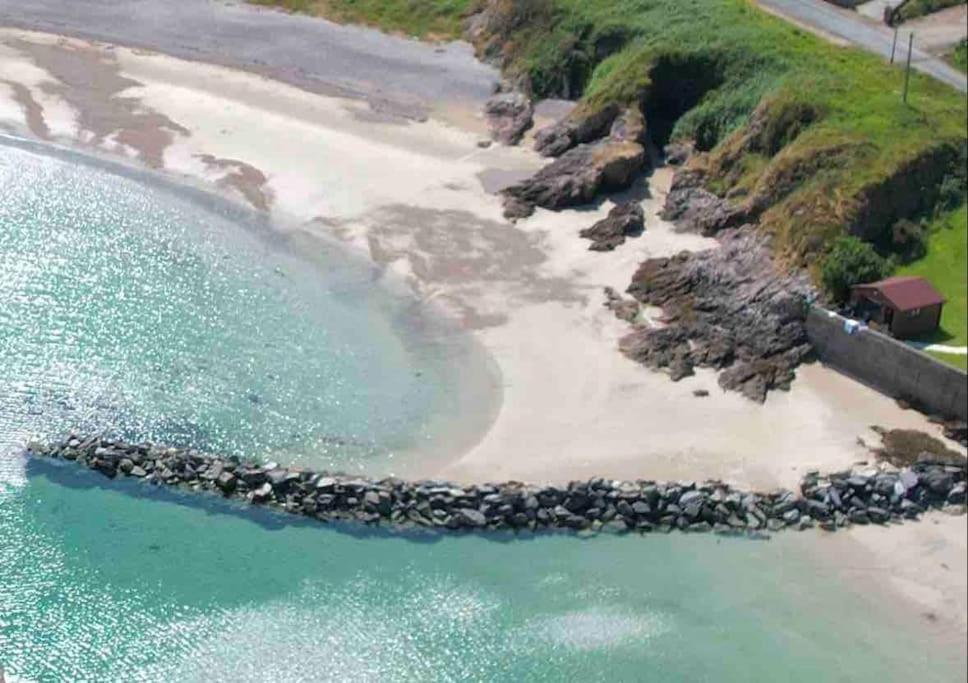 Cosy Portmor Log Cabin- Sea Views, Deck & Relaxation Malin Head Exteriör bild